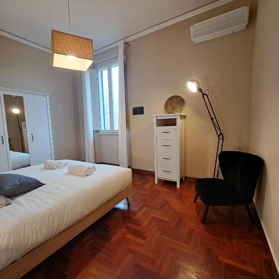 Apartment Corsica 11 Флоренция Экстерьер фото